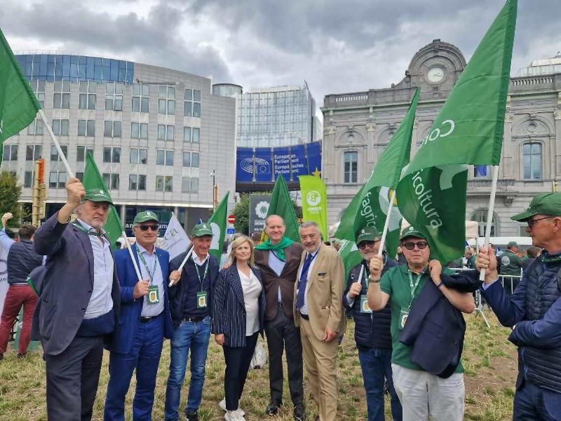 EUROPA, GIANSANTI: VON DER LEYEN STA SMANTELLANDO L’UE. SIAMO DI FRONTE A UNA DICHIARAZIONE DI GUERRA ALL’AGRICOLTURA